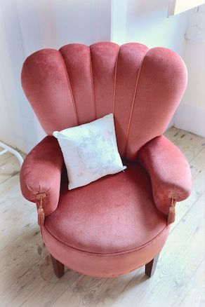 Vintage wedding chair